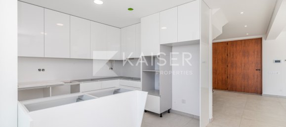 4 bedrooms Villa in Albufeira, Portugal No. 136081 14