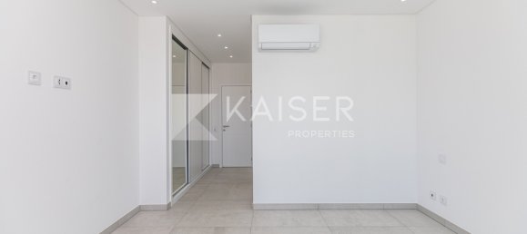 4 bedrooms Villa in Albufeira, Portugal No. 136081 16