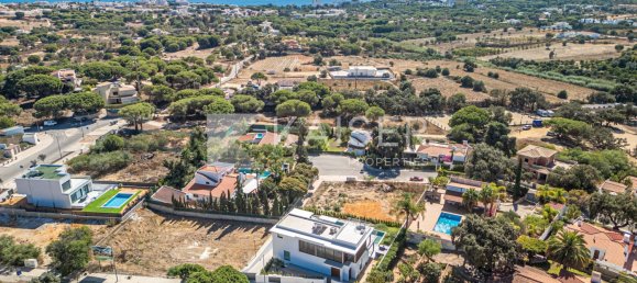 4 bedrooms Villa in Albufeira, Portugal No. 136081 6
