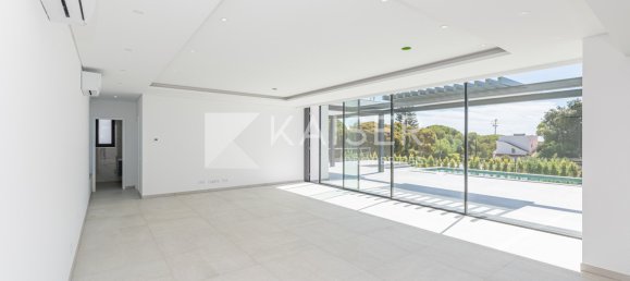 4 bedrooms Villa in Albufeira, Portugal No. 136081 4