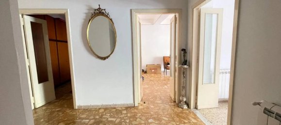 3 rooms Apartment in Reggio Calabria, Italy No. 111440 9