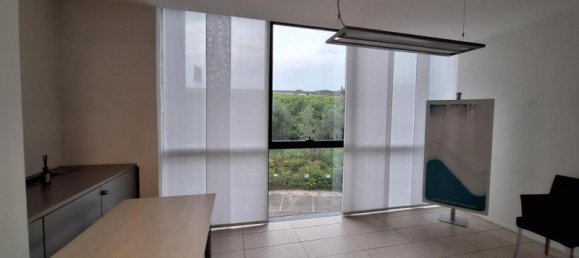 1067m² Office in Perugia, Italy No. 371875 4