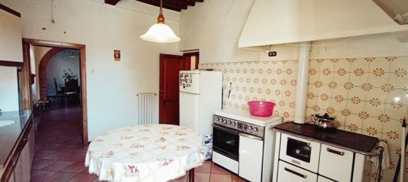 15 rooms House in Foiano della Chiana, Italy No. 228369 11