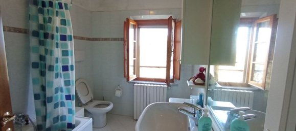 15 rooms House in Foiano della Chiana, Italy No. 228369 18