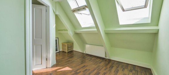 Дом с 2 спальнями в Бекенхэм, Великобритания № 14445 24