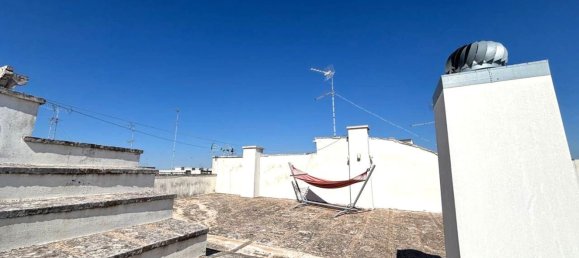 Дом с 3 комнатами в Мартина Франка, Италия № 261136 37