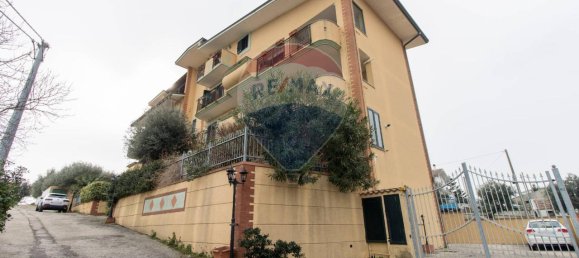 Apartamento de 4 habitaciónes en Ortona, Italy No. 130534 30