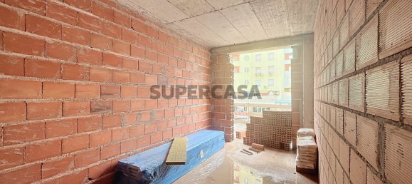 Apartamento de 2 dormitorios en Corroios, Portugal No. 158731 20