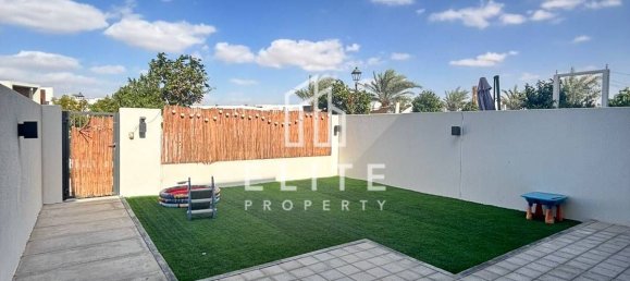 Moradia em banda T3 em Dubai Land, UAE N.º 114230 13