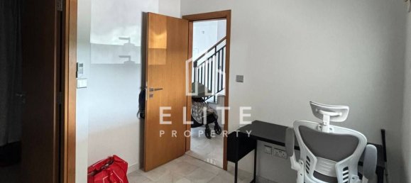 Moradia em banda T3 em Dubai Land, UAE N.º 114230 10