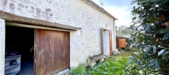 2 chambres Maison à Saint-Porchaire, France No. 100969 2