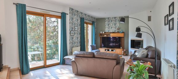 Casa de 4 dormitorios en La Queue-les-Yvelines, France No. 169193 9