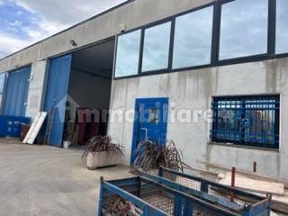 800m² Warehouse in Civitanova Marche, Italy No. 275120
