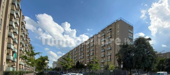 Apartamento de 3 dormitorios en Milan, Italy No. 294635 3