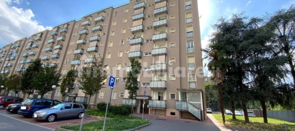 Apartamento de 3 dormitorios en Milan, Italy No. 294635 2