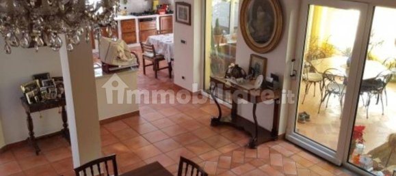 5 rooms Villa in Quattro Castella, Italy No. 177910 2