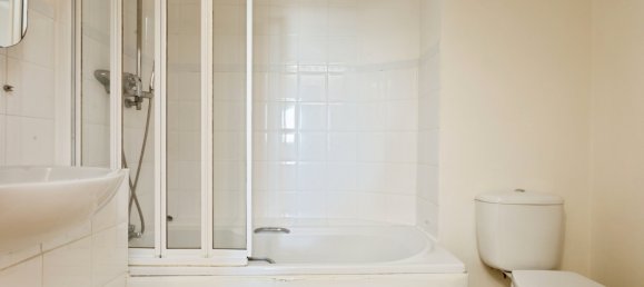 2 bedrooms Apartment in Ilford, United Kingdom No. 1935 16