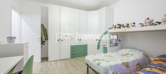 Apartamento de 4 habitaciónes en Maranello, Italy No. 66986 18