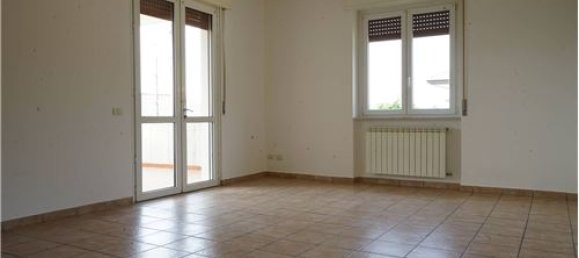 4 bedrooms House in Cairate, Italy No. 298559 13