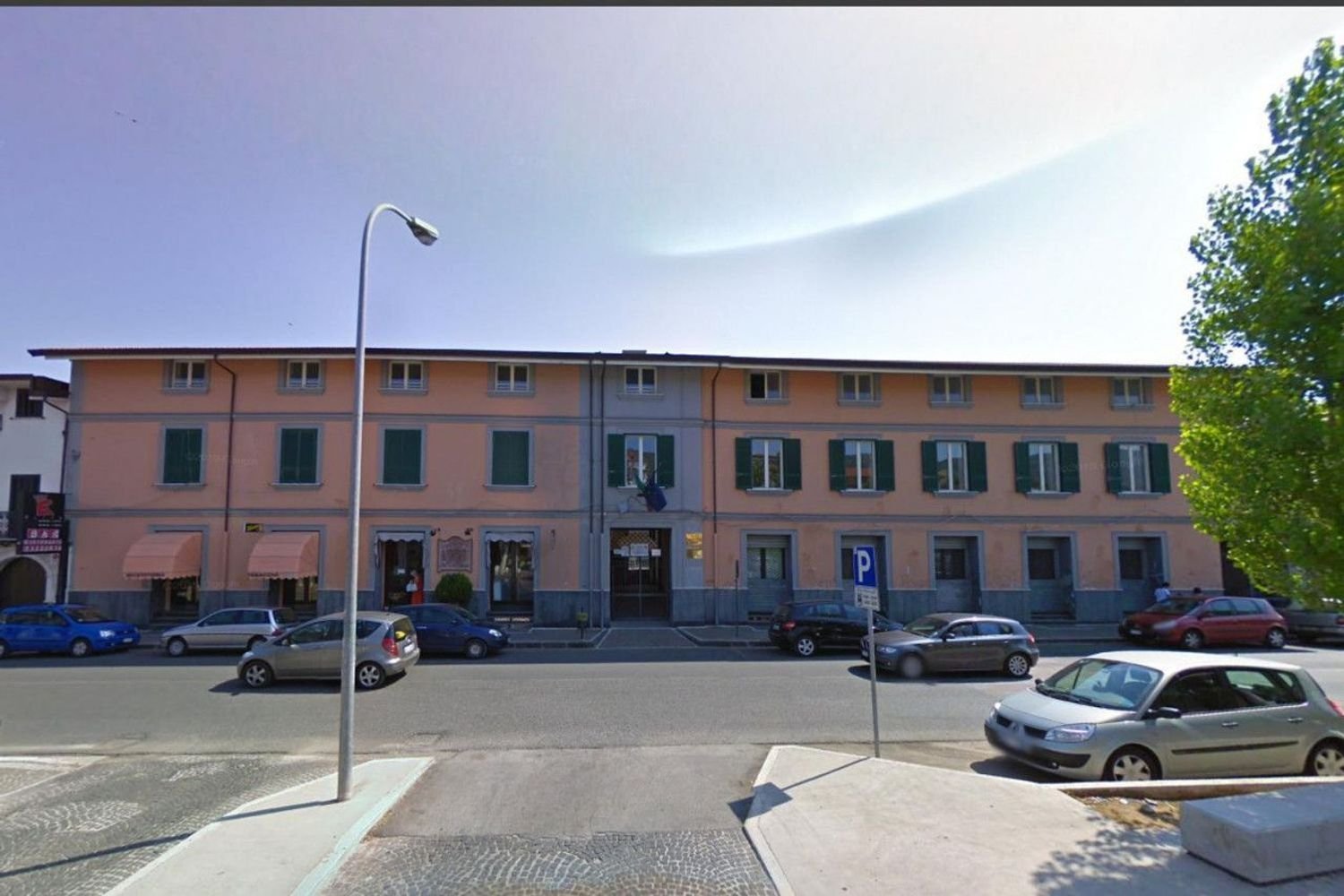 598m² Office in Alvignano, Italy No. 371913