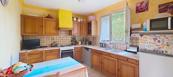 3 Schlafzimmer Villa in Sauveterre, France, Nr. 321366 4