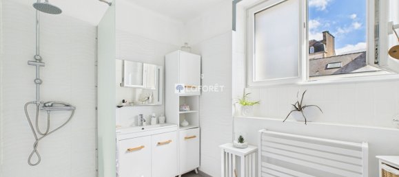 3 Schlafzimmer Haus in Chateaulin, France, Nr. 203243 13