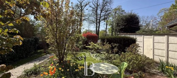 3 chambres Châteaux à La Celle-Saint-Cloud, France No. 131610 5