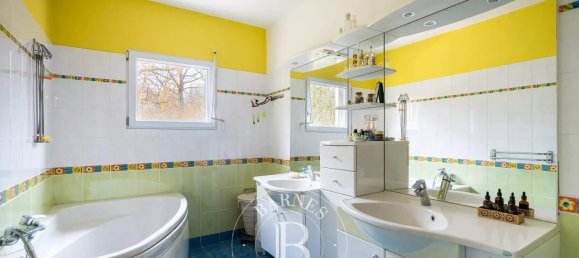 3 chambres Châteaux à La Celle-Saint-Cloud, France No. 131610 16