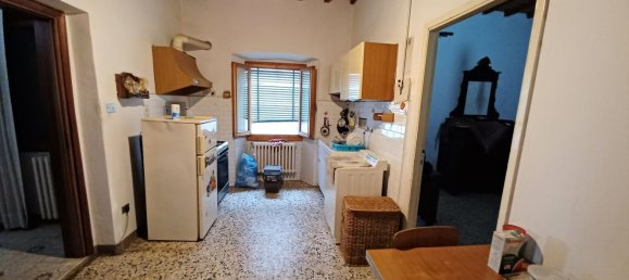 6 rooms Duplex in Figline e Incisa Valdarno, Italy No. 222143 9