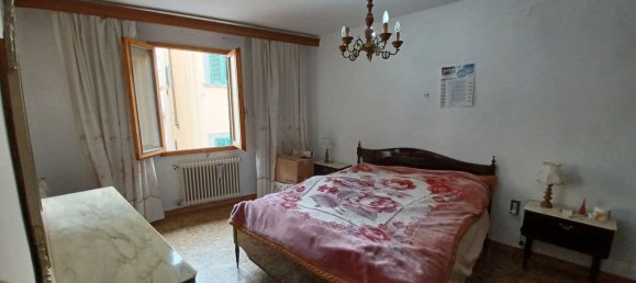 6 rooms Duplex in Figline e Incisa Valdarno, Italy No. 222143 6
