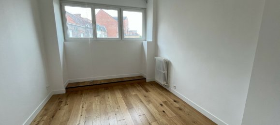 3 bedrooms Apartment in Lille, France No. 63520 10