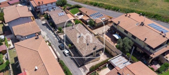 4غرفة منزل في San Cesareo, Italy رقم 26405 37