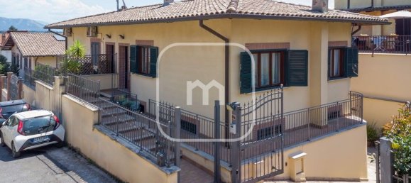 4غرفة منزل في San Cesareo, Italy رقم 26405 39