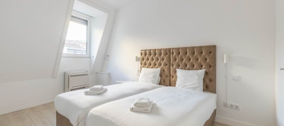 2 bedrooms Apartment in Lisbon, Portugal No. 12707 11