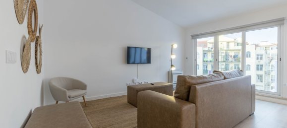 2 bedrooms Apartment in Lisbon, Portugal No. 12707 6