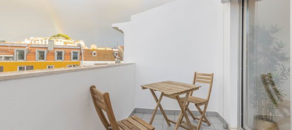 2 bedrooms Apartment in Lisbon, Portugal No. 12707 3