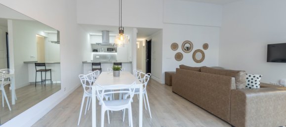 2 bedrooms Apartment in Lisbon, Portugal No. 12707 2