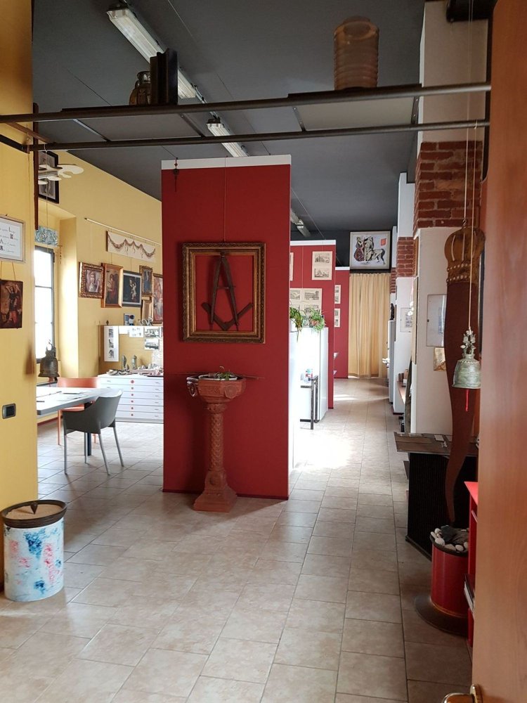 Büro in Como, Italy 150m², Nr. 16007