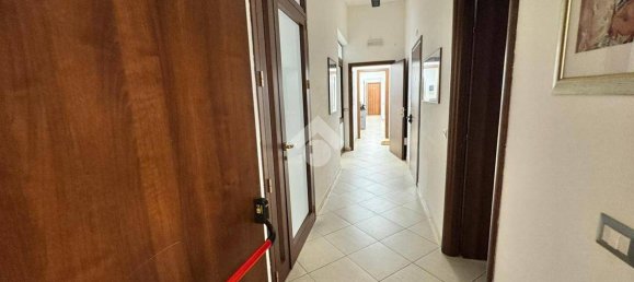 Apartamento de 5 divisões em Messina, Italy N.º 358907 2