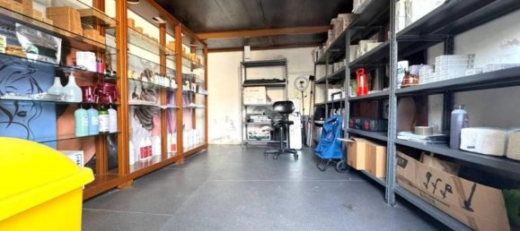 مرآب في Palermo, Italy 19متر مربع رقم 47075 4