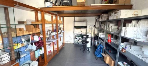 مرآب في Palermo, Italy 19متر مربع رقم 47075 3