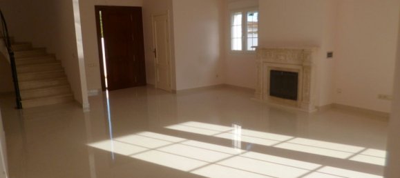 5 bedrooms Villa in Cabo Roig, Spain No. 184784 4