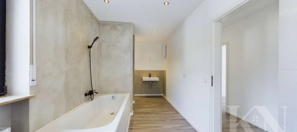 4 غرف نوم شقة في Neunkirchen, Germany رقم 44753 7