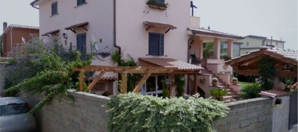 5-Zimmer Wohnung in Rome, Italy, Nr. 190551 2