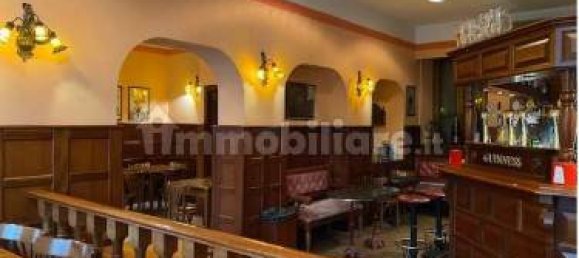 Коммерческая недвижимость с 2 комнатами в Милан, Италия № 239101 6