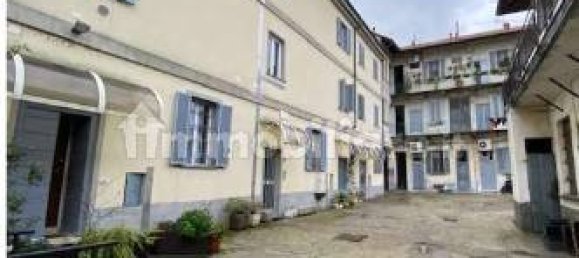 Коммерческая недвижимость с 2 комнатами в Милан, Италия № 239101 15