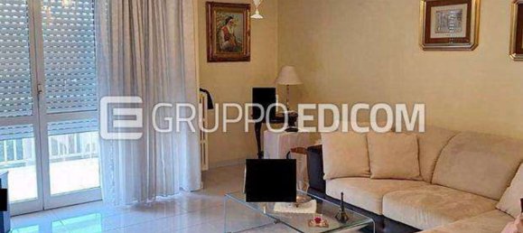 5 bedrooms Apartment in Casavatore, Italy No. 381714 4