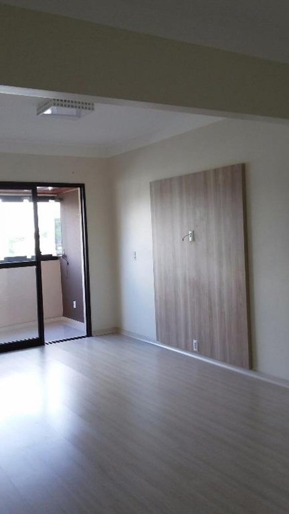 Apartamento de 3 dormitorios en Sao Paulo, Brazil No. 471286