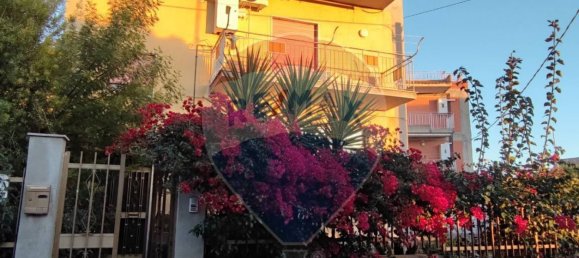 3 bedrooms Apartment in Caltagirone, Italy No. 159437 2