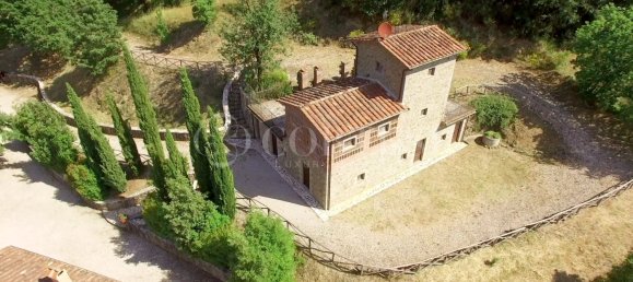 8 bedrooms Hotel in Città di Castello, Italy No. 110546 3